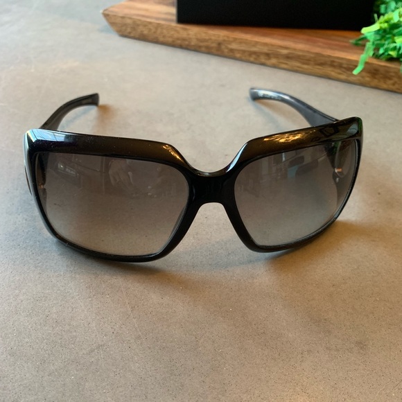 Gucci Accessories - Gucci Horsebit Sunglasses AUTHENTIC